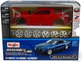 Автомодель збірна 1:24 2006 Mustang GT Coupe Maisto 39997 red